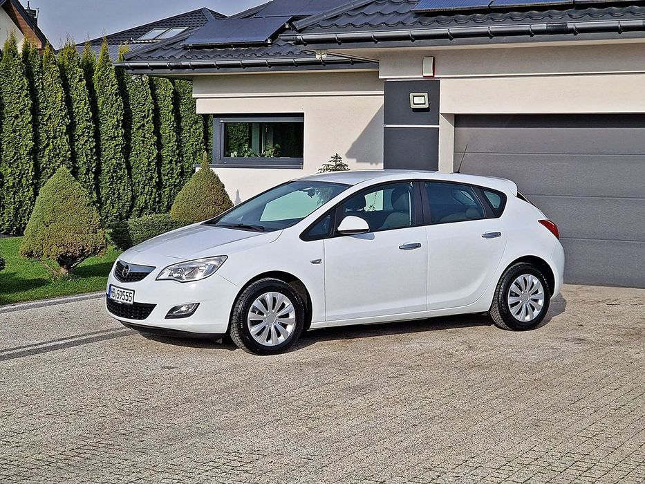 Opel Astra Sliczna Klima 2012/2013 Navi 16990 Opłacony Płock
