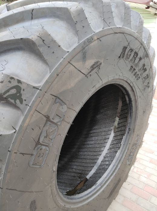 Продаж шин 800/65-32 або 30.5-32