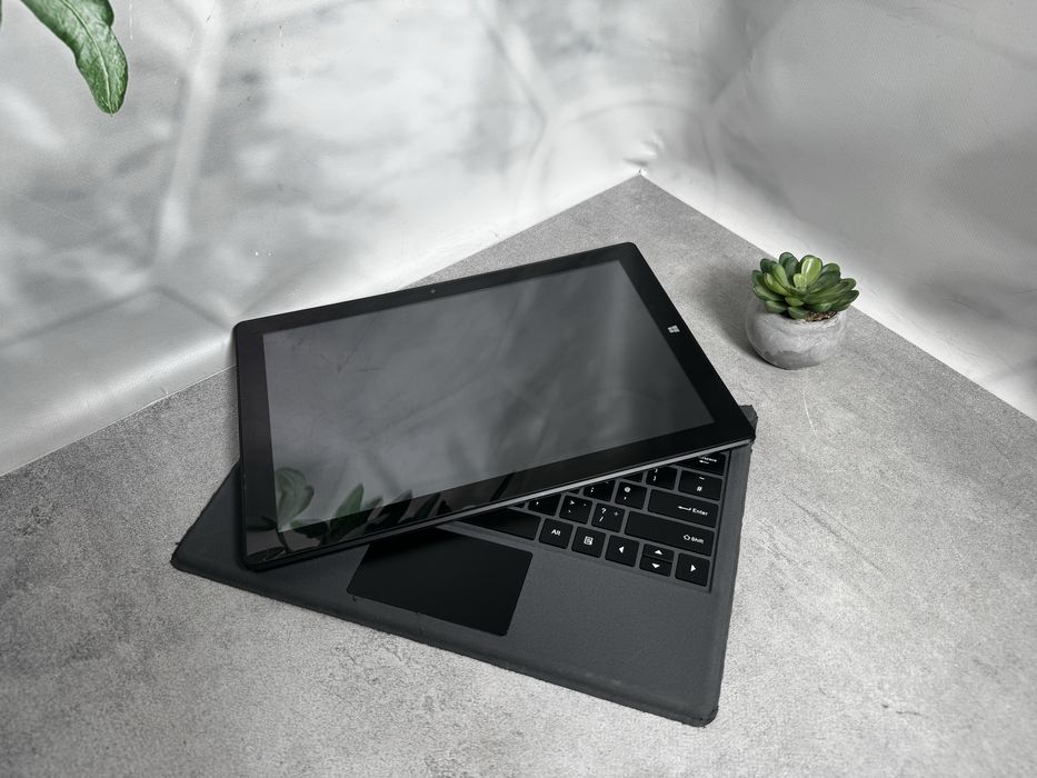 Планшет-трансформер Linx 12V64EDU / Atom x5-Z8330 / 4GB / 64GB / 12" Full HD Touch