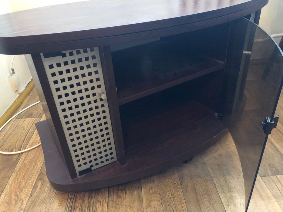 Szafka RTV PRL z przeszklonym miejscem na płyty lata 60 te