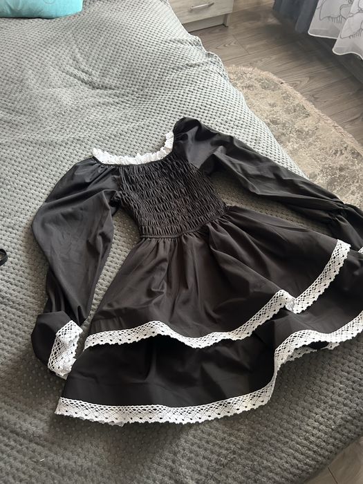 Продам сукню 152