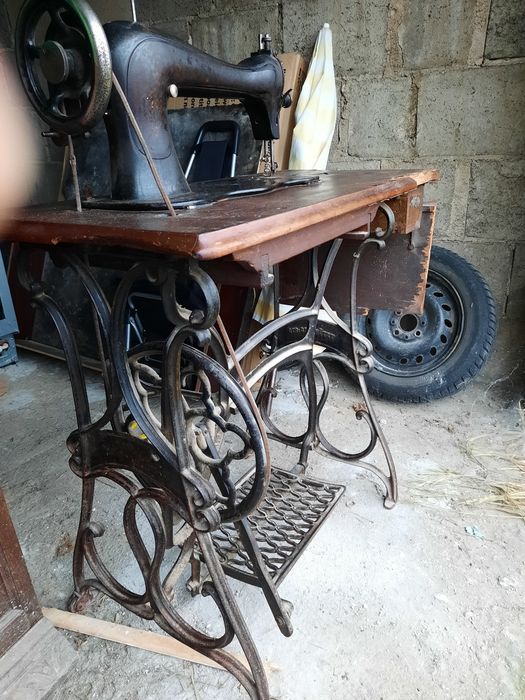 Nogi od maszyny do szycia