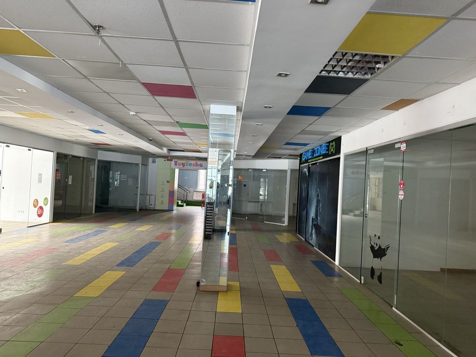 Оренда приміщень в центрі під фуд-корт / магазин / торгівлю  / офіс