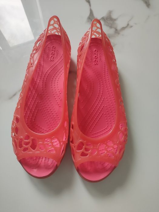 Crocs  балетки, W8 37-38,  мильниці, босоніжки, коралки, акваш