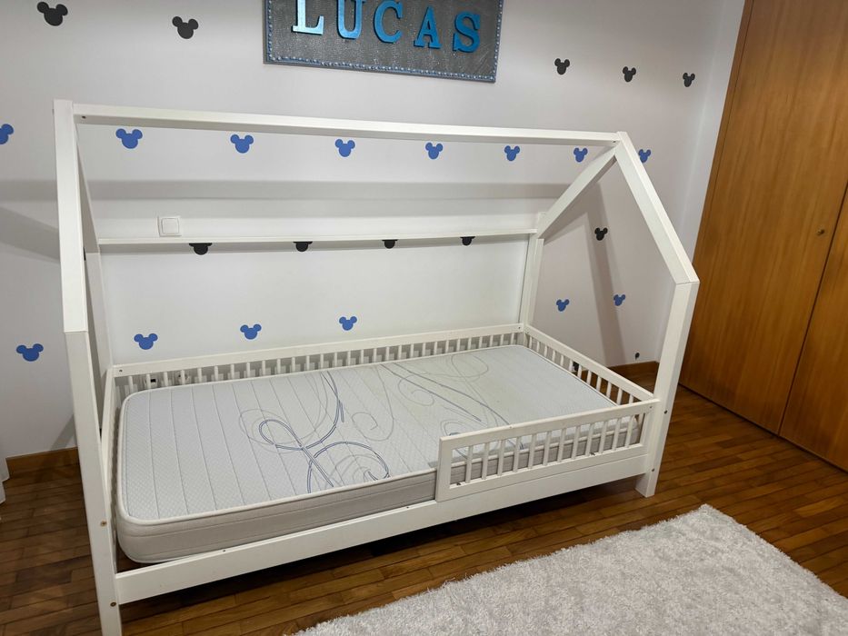Cama Montessori com colchão