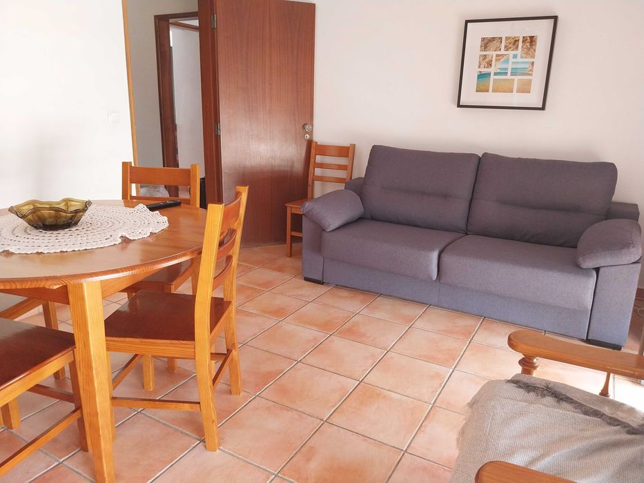 Apartamento T2 a 3 minutos da praia- Férias (a pé)