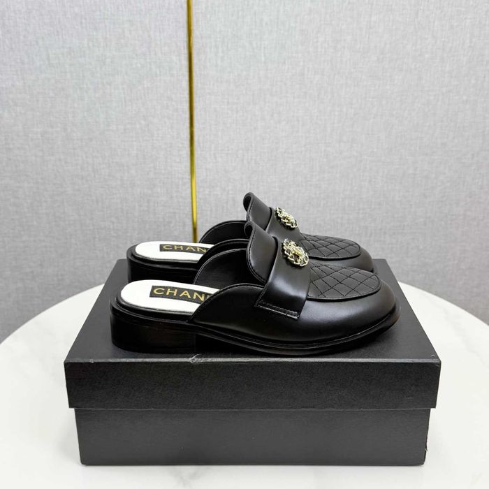 Chanel Diamond Quilted Loafers Roz: 35-39