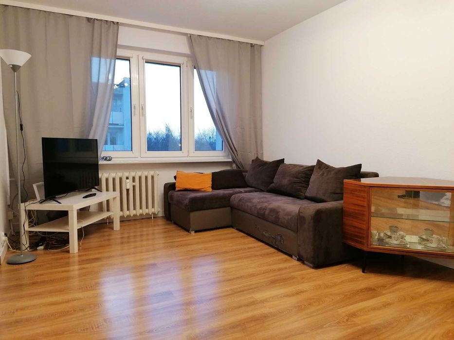 os. Piastowskie 45m2,  2 pok,  2000 zł + opłaty