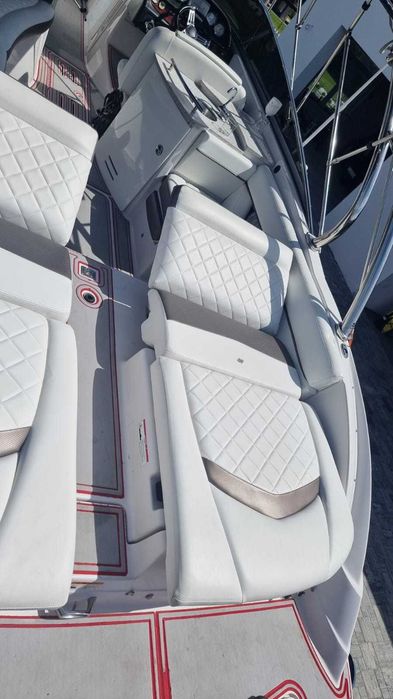 Motorówka FOUR WINNS 310H