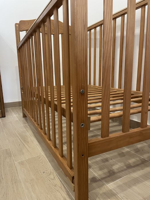 berço para bebe com lateral ajustavel