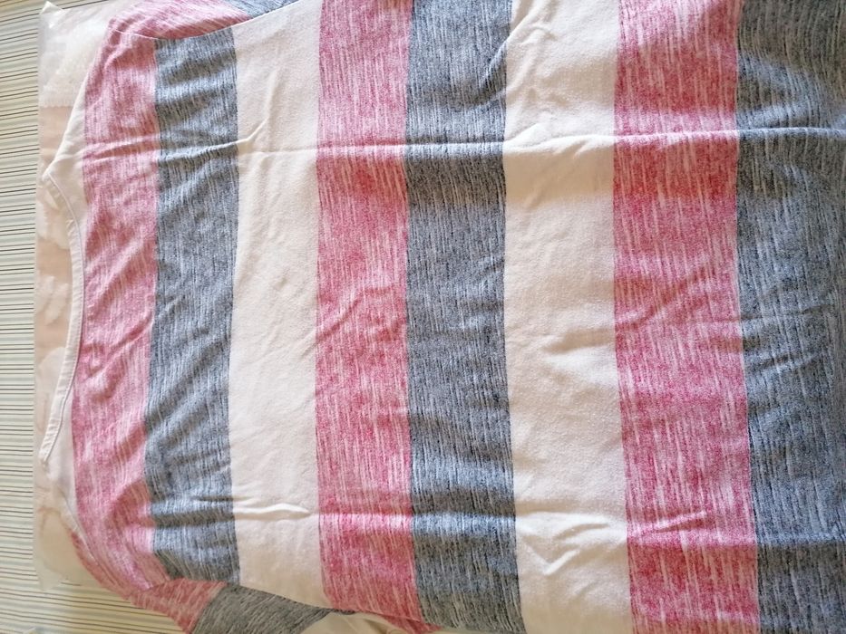 T-shirts em bico tam. M