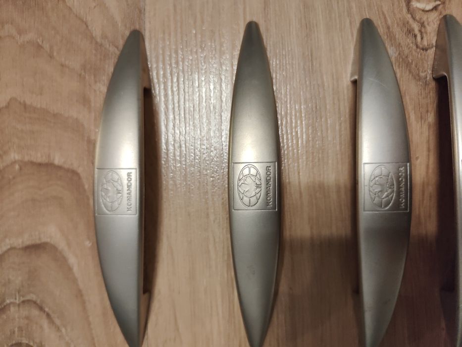 Uchwyt meblowy Komandor