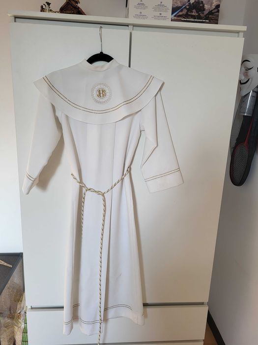 Sprzedam albę dla chlopca 140-146