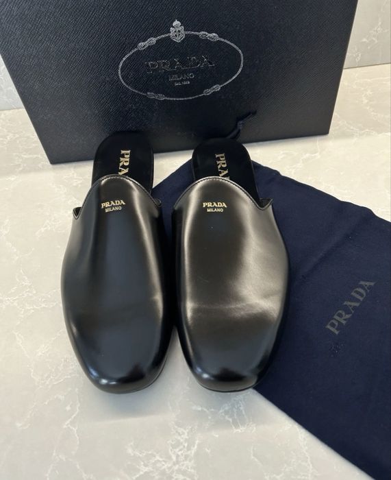 Mules, sapatos Prada