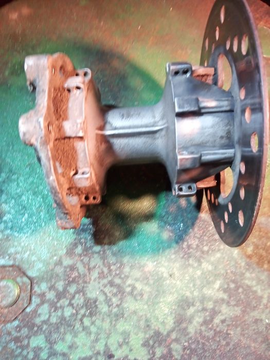 Vendo cubo e aro de aluminio de orijem da Suzuki Rmx. a Dois Tempos