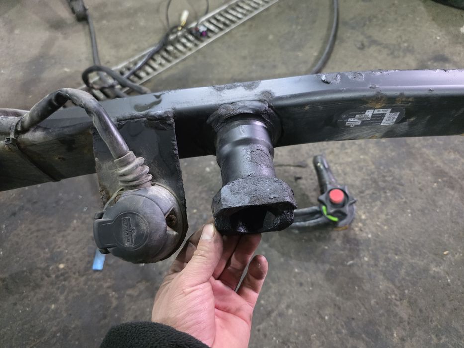 Golf V Hak holowniczy Westfalia