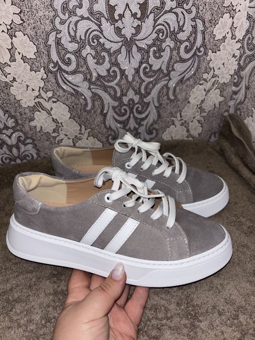 Кеди жіночі натуральна замш