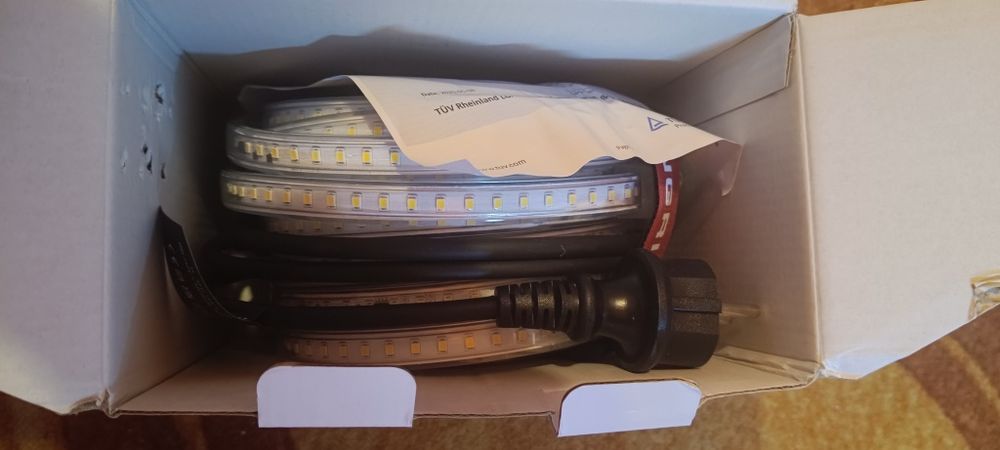 Lampa LED budowlana