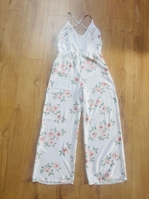 Kombinezon długi, elegancki w kwiaty, wiskoza