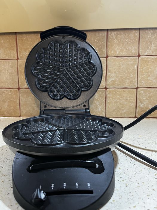 Gofrownica Tefal WM310D kształt serca