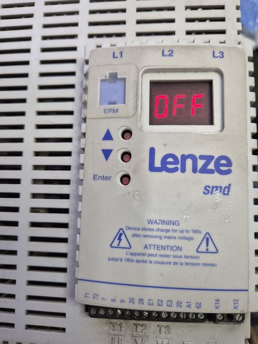 Falownik Lenze  11kw 400V