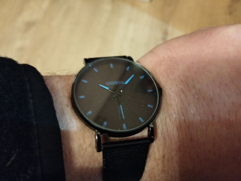 Zegarek kwarcowy GENEVA
