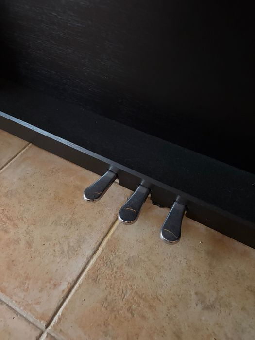 Kawai CN301 – Piano Digital Premium | Estado Impecável + Banco e Auscultadores Sennheiser