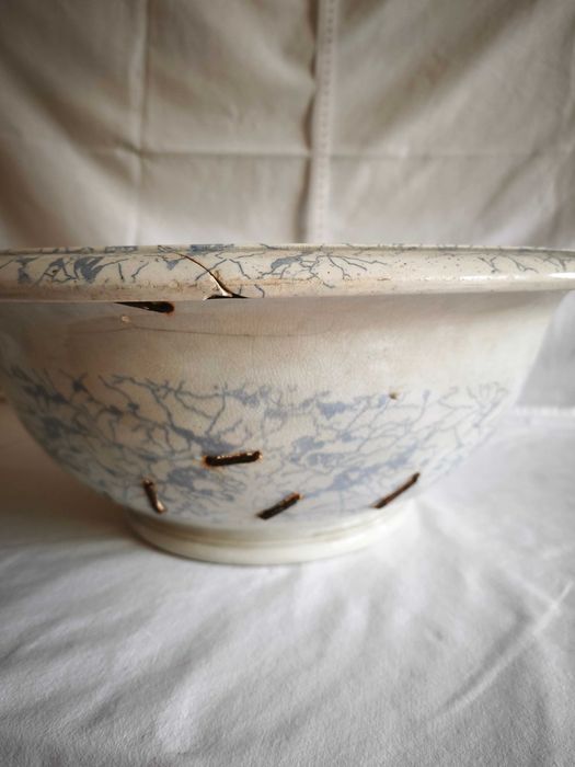 Bacia antiga porcelana