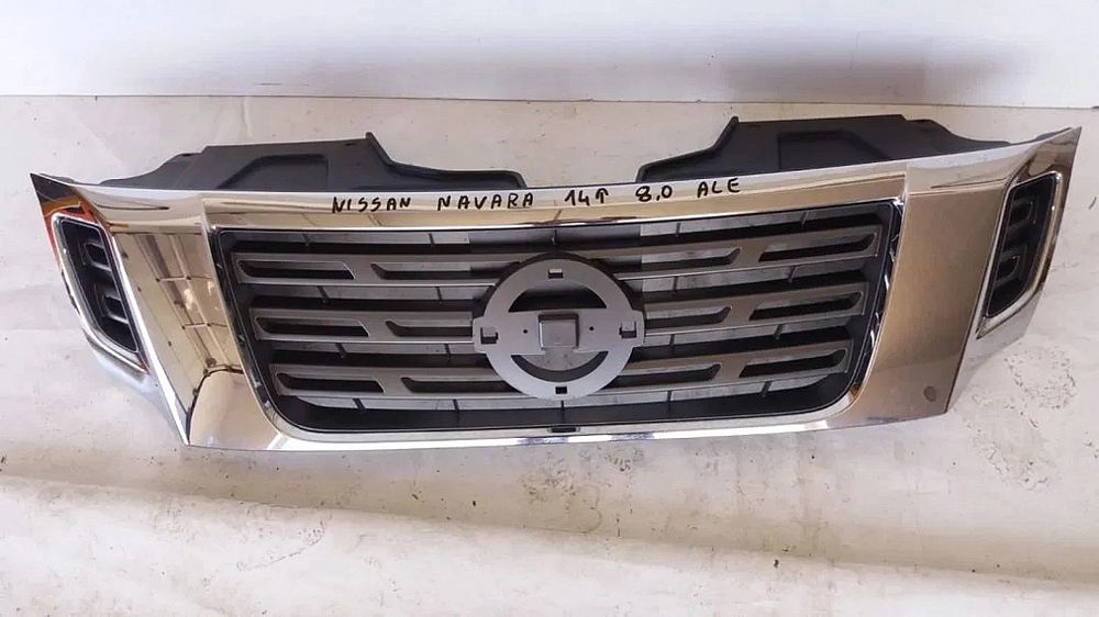 Atrapa Nissan Navara Po 2014