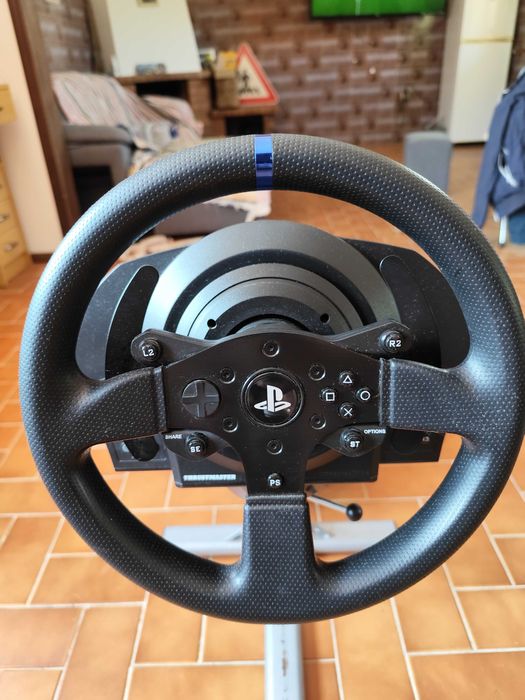 Thrustmaster T300RS