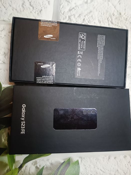 смартфон Samsung S22/22+/23FE Новий