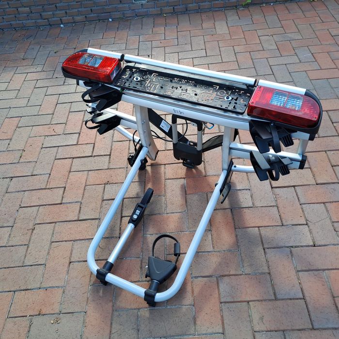 Bagażnik rowerowy Atera z 2024 roku. Stanowisko na 2 rowery.