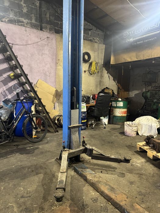 Podnosnik kolumnowy 4T