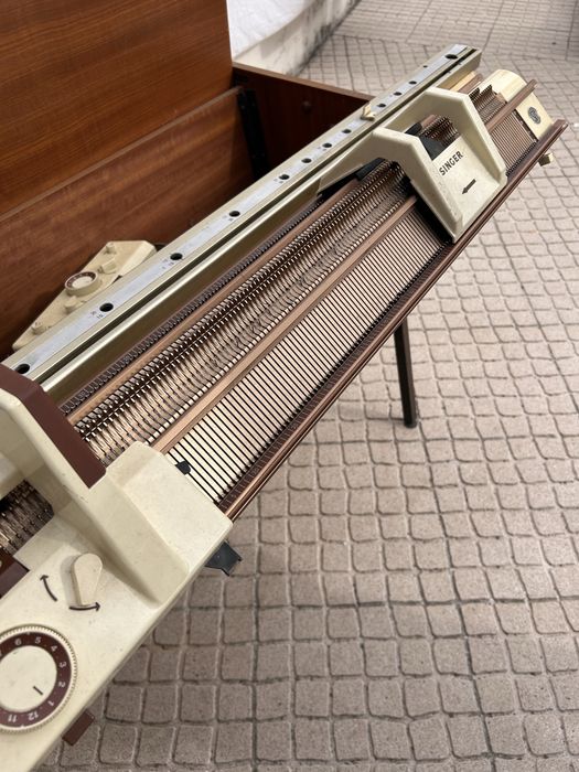 Máquina de Tricotar - elétrica