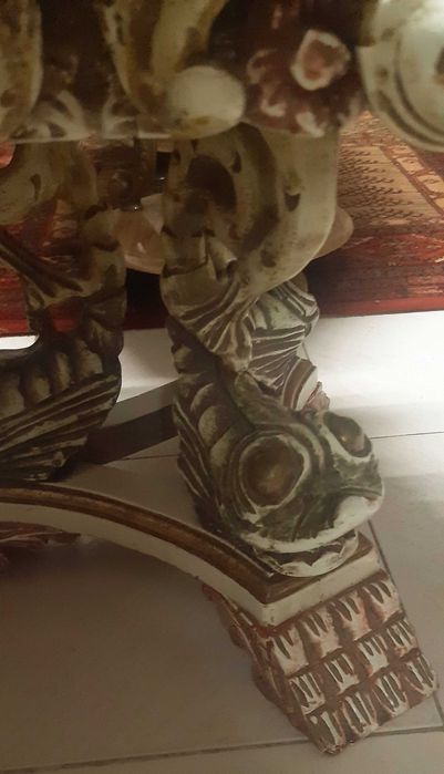 Antiquissima e Peculiar Mesa de Talha, com tampo em pedra, Sextavado.