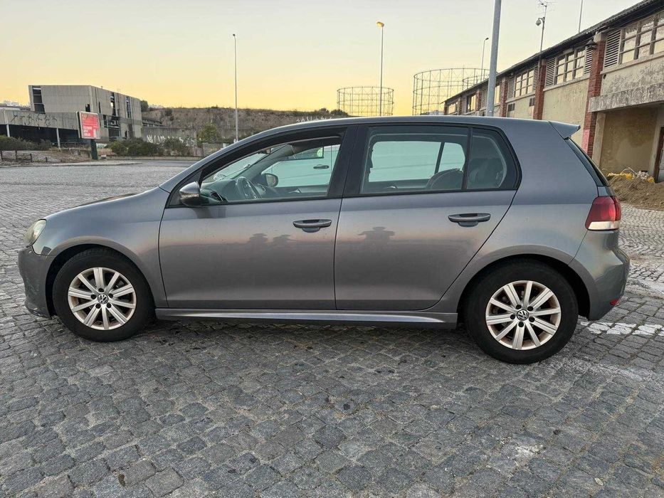 VW Golf VI 1.6 TDI BlueMotion 105cv | 113.000 km | Nacional | 2 proprietários