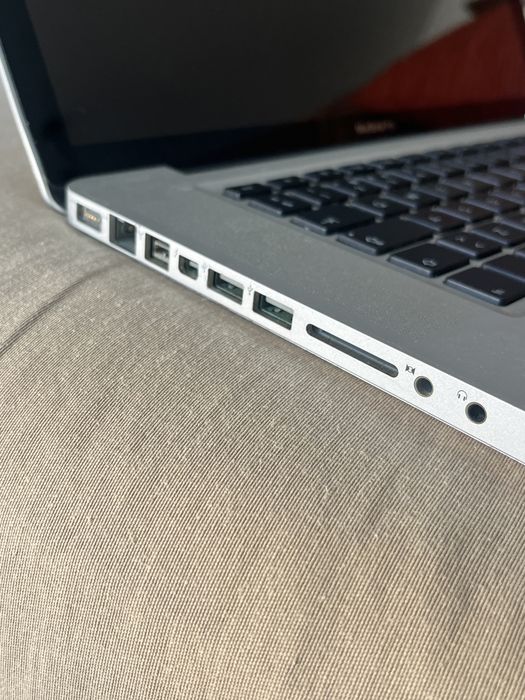 Macbook Pro 15 2011 / Pecas