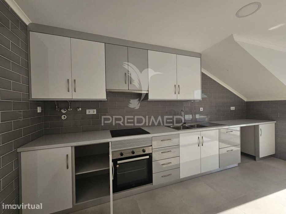 Novidade T1 próximo mar Peniche