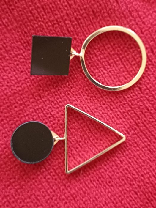 Kolczyki wkręty geometryczne