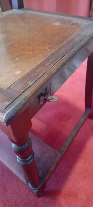 Cadeira genuflexório