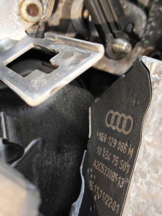 Nastawnik klap kolektora Audi A6 C6 A4 B7 3.0 TDI 059/129/086M Siedlce