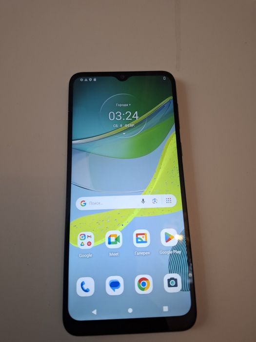 Motorola Moto E13 класний телефон