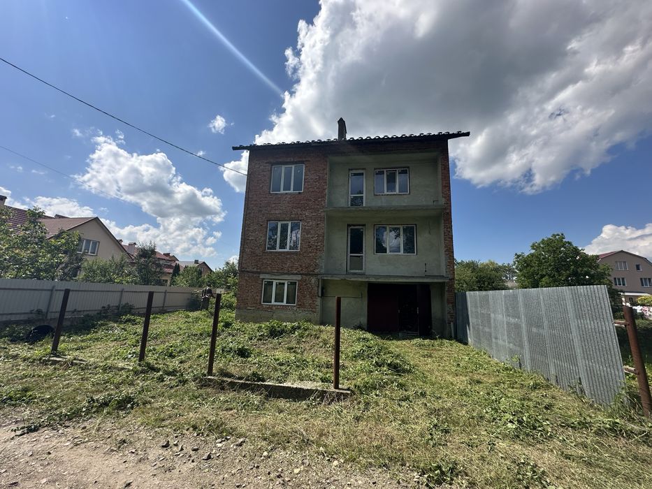 Продам  Будинок  вул Східна