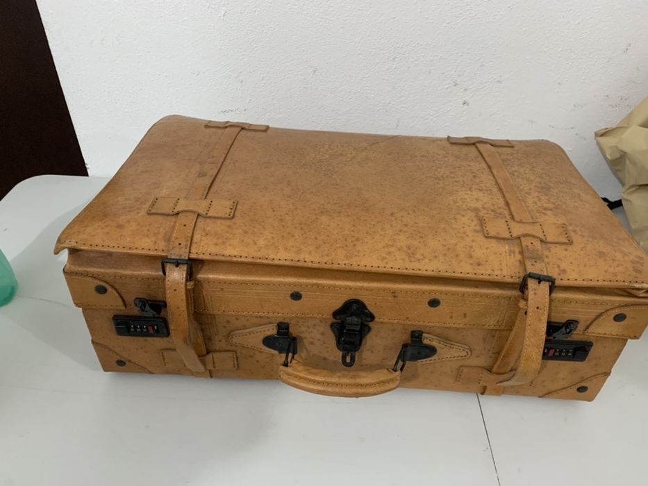 Mala Colonial em Couro