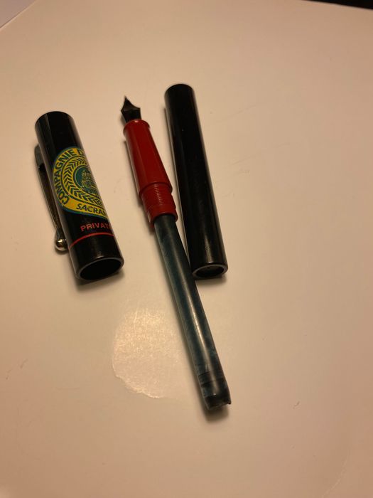 Caneta tinta permanente (aparo)