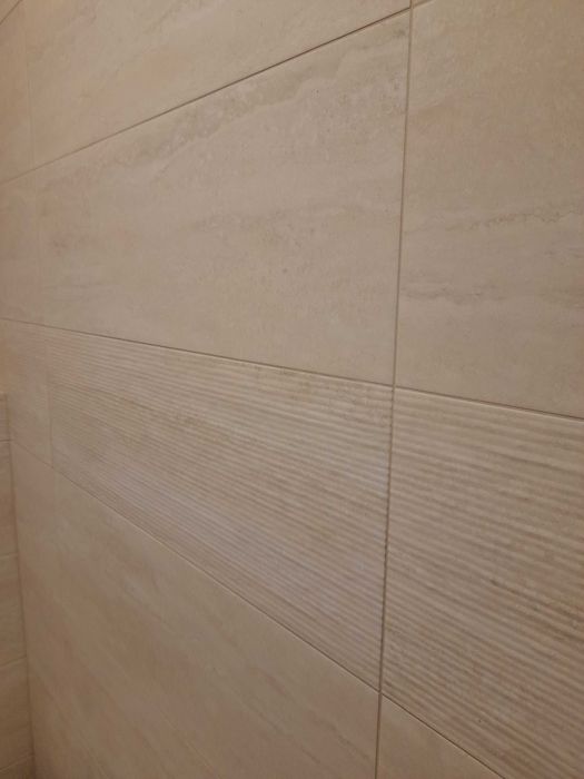 nowe płytki na ścianę, glazura