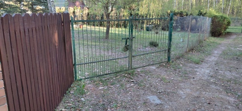 Brama dwuskrzydłowa używana