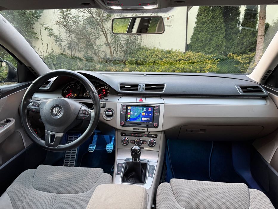 Volkswagen Passat 2.0tdi 2010 rok