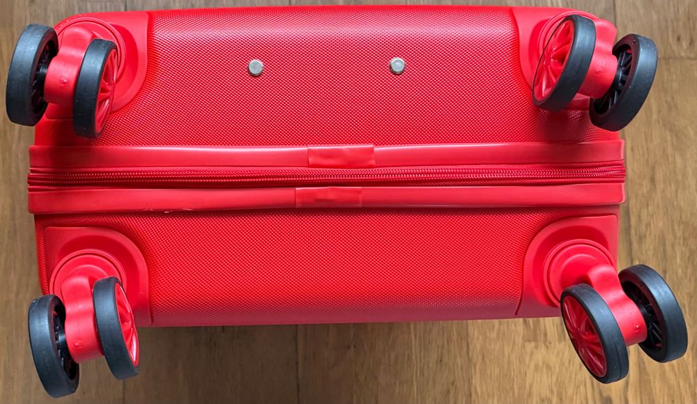 Mala de cabine ABS rígida menino Disney Mickey 35L- nova, 3 anos de garantia