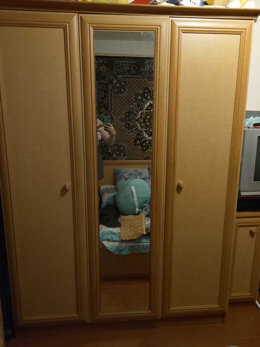 Комплект для спальні (шафа,ліжко,тумбочка)